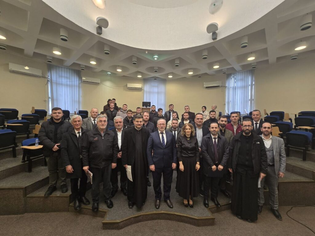 Професори и студенти од Православниот богословски факултет учествуваа на панел-дискусија за улогата на религијата во мултикултурното општество