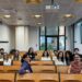 Професорките Марија Гиревска и Џулија Бруна со студентите на Универзитетот во Мачерата, 2026 (лична архива)